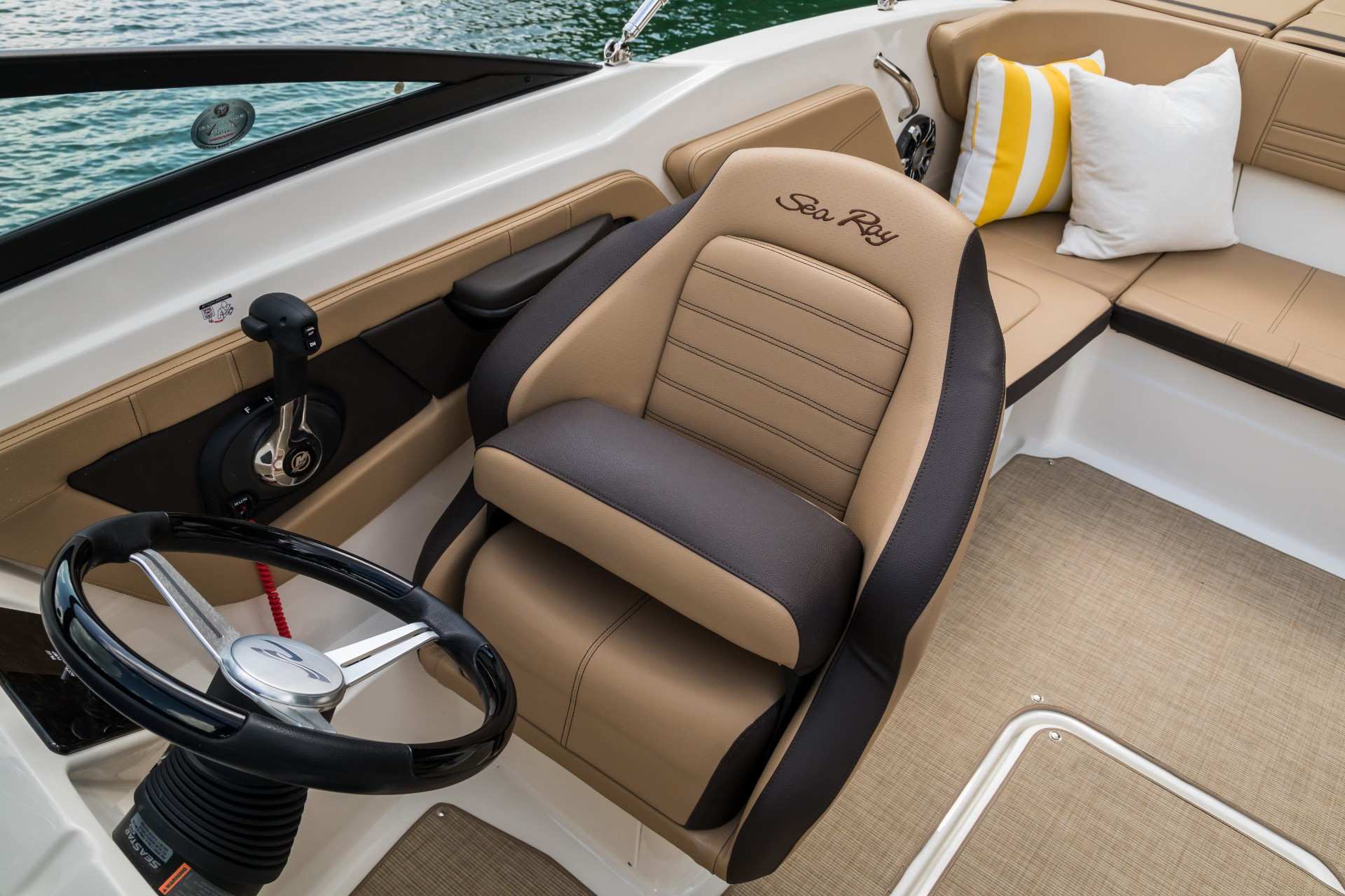 SPX 210 Outboard helm seat